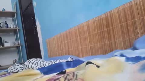 Snapshot of larry009 chatting on January 15, 11:53 am larry009 online show from January 15, 11:53 am