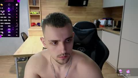 Lars online show from March 5, 11:38 pm