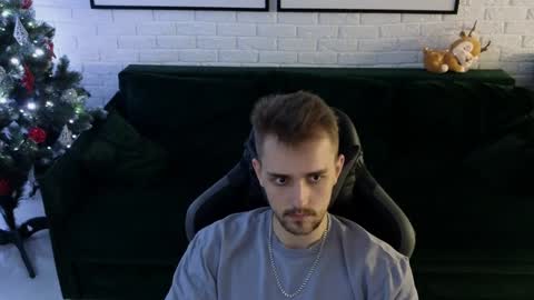 Lars online show from December 12, 2:37 am