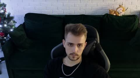 Lars online show from December 11, 2:32 am