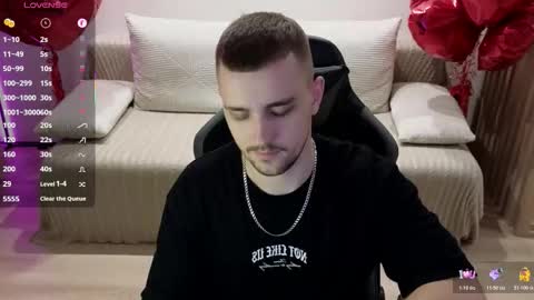 Lars online show from November 18, 9:17 pm