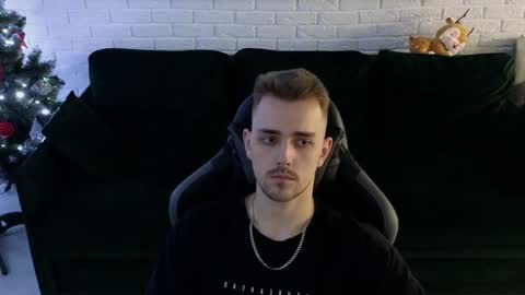 Lars online show from December 15, 1:57 am