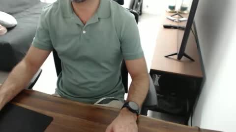 latexdave84 online show from November 13, 11:15 am