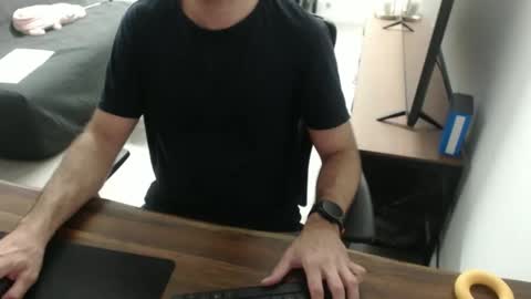 latexdave84 online show from December 16, 11:17 am