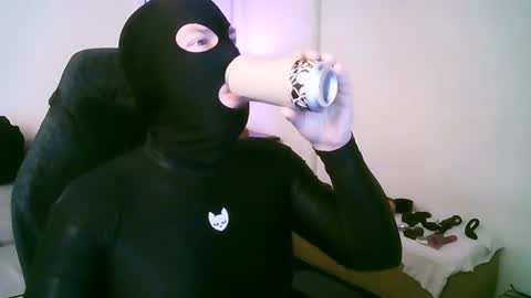 latexminheadroom online show from June 20, 2:49 am