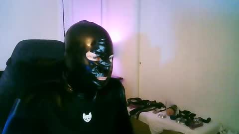 latexminheadroom online show from September 18, 2:46 am