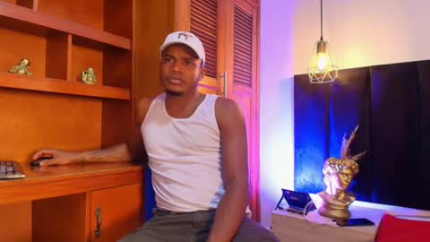 latinblack_98 online show from January 14, 8:45 pm