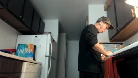 Snapshot of latinfyre chatting on December 11, 12:14 am Chris online show from December 11, 12:14 am