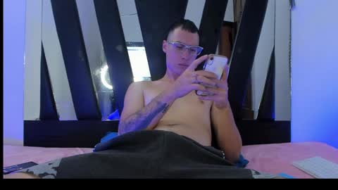 Santiago online show from March 26, 3:27 pm