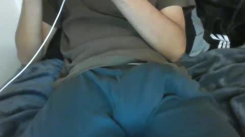 latinman7945 online show from November 28, 8:49 am