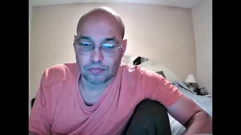 Snapshot of latinoinfla chatting on January 18, 2:51 am latinoinfla online show from January 18, 2:51 am