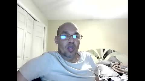 Snapshot of latinoinfla chatting on December 29, 4:16 am latinoinfla online show from December 29, 4:16 am