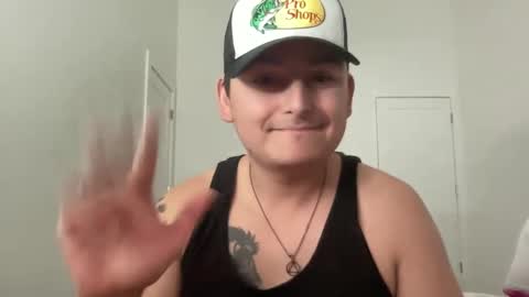 LatinoLustxx online show from September 13, 7:20 am