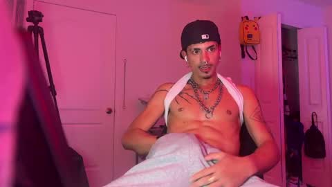 latinprincee online show from January 17, 10:18 am