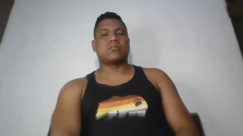 latinrayf online show from October 25, 7:10 am