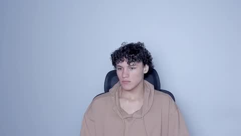 Laureent online show from November 14, 9:22 am