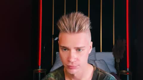 Snapshot of lawrence_miles chatting on September 15, 11:00 am Lawrence online show from September 15, 11:00 am