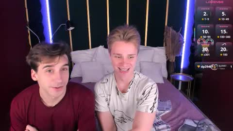 Snapshot of lawrence_miles chatting on October 28, 8:33 pm Lawrence online show from October 28, 8:33 pm