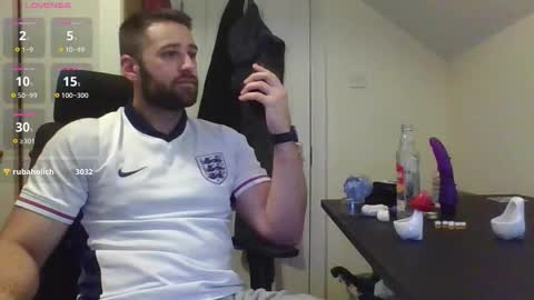 Snapshot of lawyerstud chatting on September 12, 9:48 pm lawyerstud online show from September 12, 9:48 pm