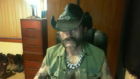 leathergreaser online show from April 8, 7:52 am