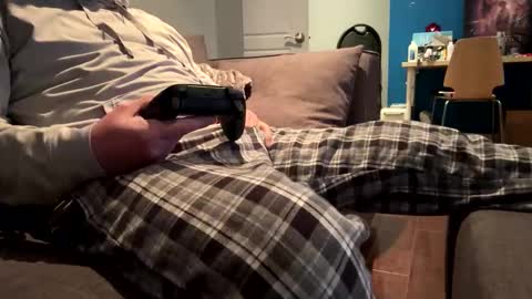 Le beau curieux online show from March 9, 10:41 am