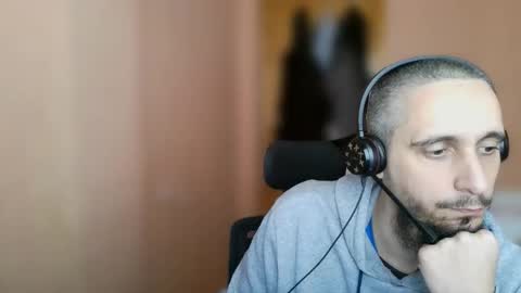 lefrenchiies online show from February 23, 11:23 am