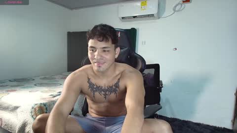  Lei  online show from February 5, 6:15 pm