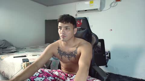  Lei  online show from January 31, 9:37 pm