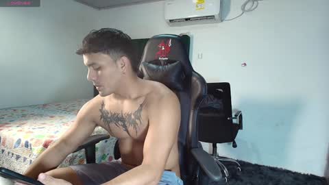  Lei  online show from January 11, 9:46 pm