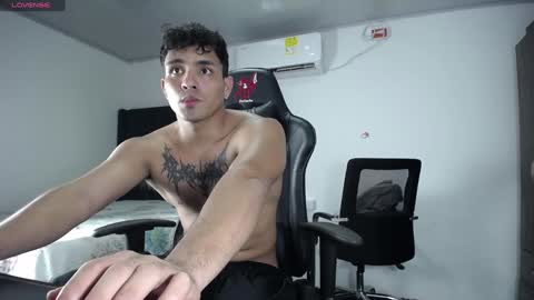  Lei  online show from December 24, 9:55 pm