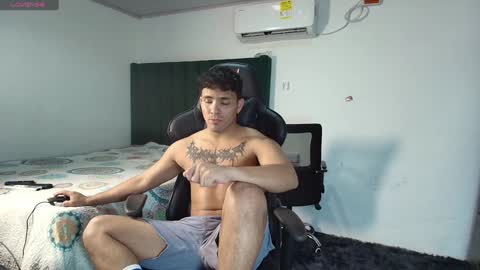  Lei  online show from January 18, 10:06 pm