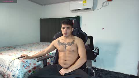  Lei  online show from January 12, 8:47 pm