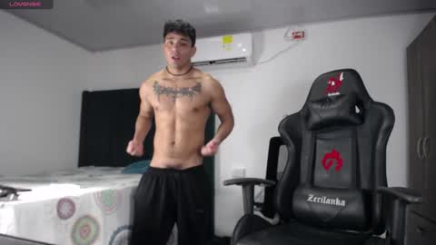  Lei  online show from December 13, 10:45 pm