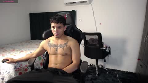  Lei  online show from December 31, 10:34 pm