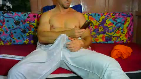 Snapshot of lemao77 chatting on March 2, 2:25 pm SEX  MASTER online show from March 2, 2:25 pm