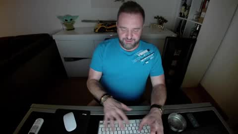 Ange online show from February 6, 8:45 pm