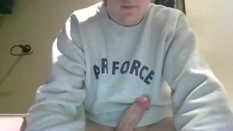 Snapshot of lenewton2004 chatting on January 30, 10:41 pm lenewton2004 online show from January 30, 10:41 pm