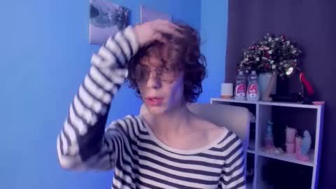 Leo online show from November 1, 8:57 pm