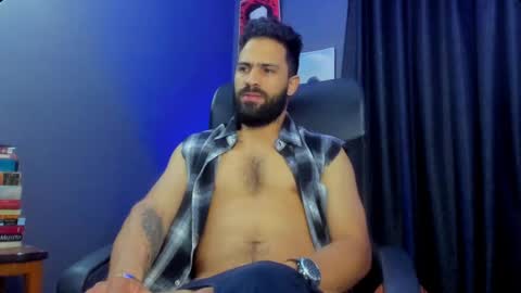 Leo  Diaz online show from January 16, 1:48 am