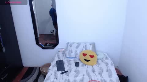 Leo online show from February 21, 1:44 am