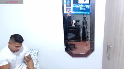 Leo online show from October 3, 2:49 am