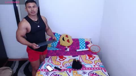 Leo online show from February 8, 1:11 am