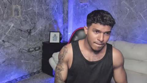 Leo independent model online show from September 23, 4:01 am