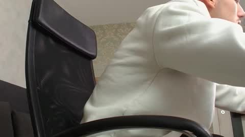 LeoIsaiah online show from January 21, 6:45 am