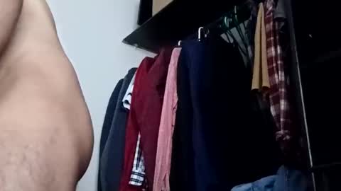 leon3lkingggggg online show from May 14, 5:49 am
