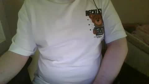 Snapshot of leon7069 chatting on September 28, 8:12 am Leon online show from September 28, 8:12 am