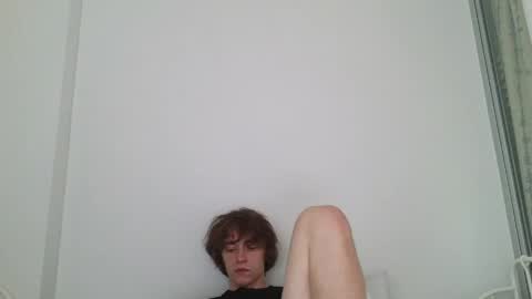 Leon online show from April 11, 11:30 pm