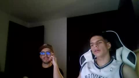 Snapshot of leonandresough chatting on October 25, 11:06 pm leonandresough online show from October 25, 11:06 pm