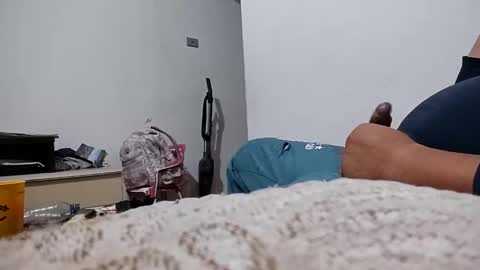 leonardosouza73 online show from October 21, 4:04 am