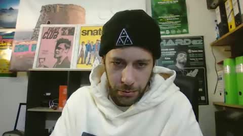 leonidascum online show from January 17, 1:03 pm